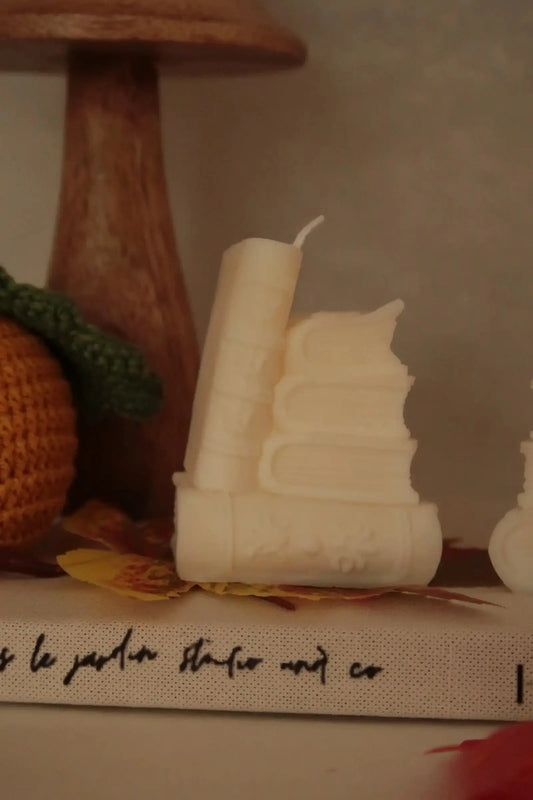 Könyvkupac szójaviasz gyertya dans le jardin.