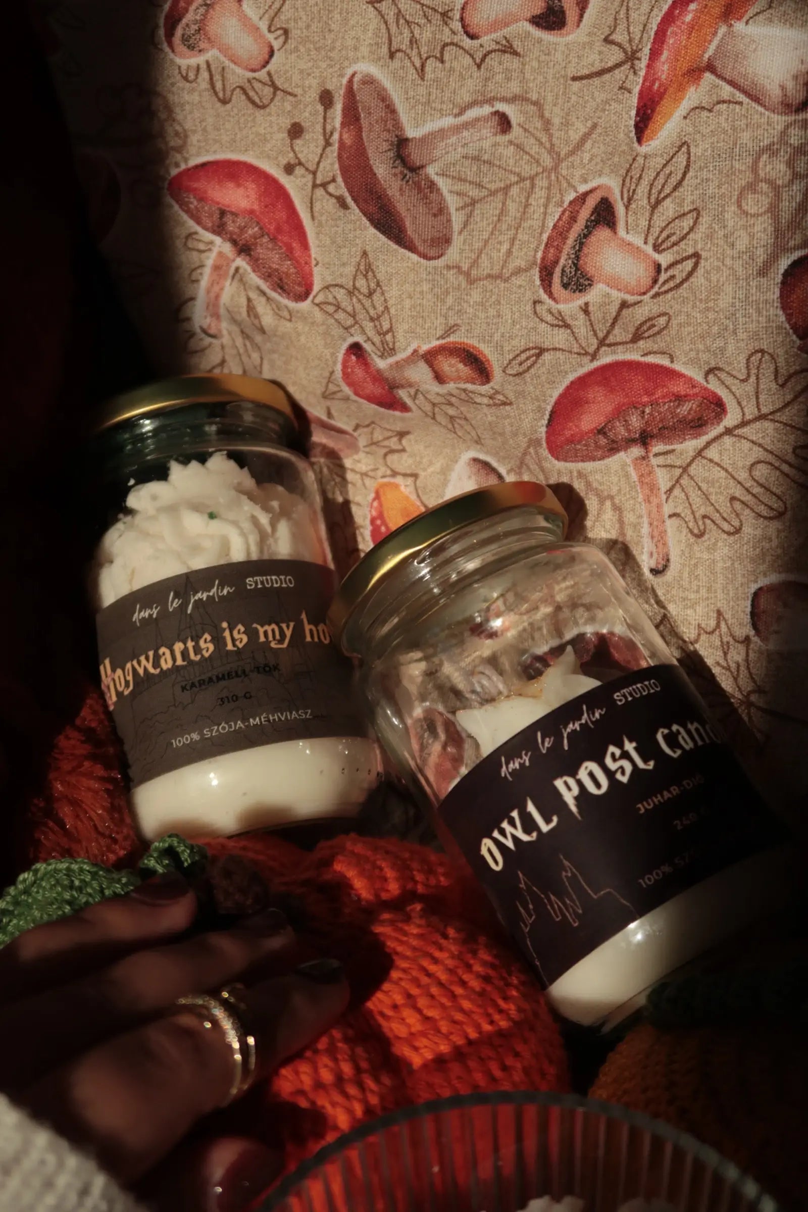 Owl post candle - Tégelyes gyertya dans le jardin.