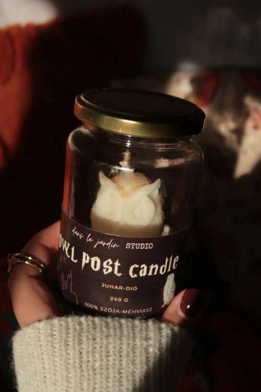 Owl post candle - Tégelyes gyertya dans le jardin.