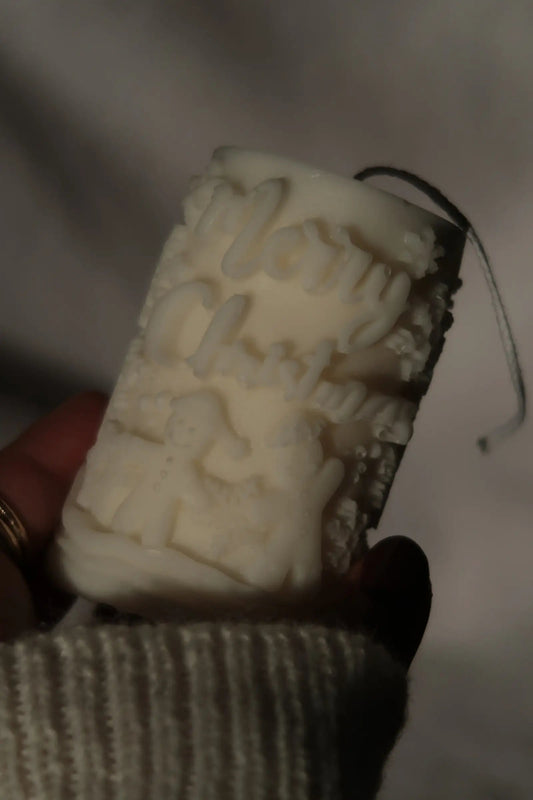 Téli látképes gyertyák dans le jardin.