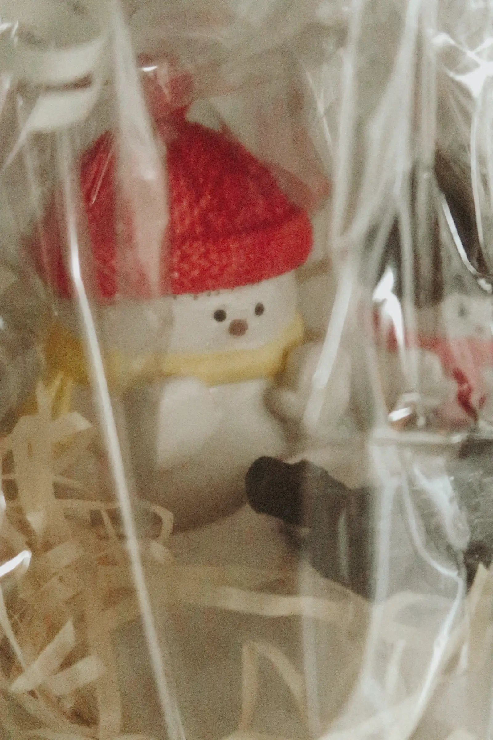 Hóemberek a tűznél - Kerámia dekoráció dans le jardin.